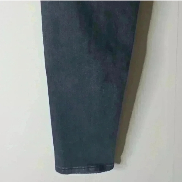 Fashion nova  Black jeans 👖 - Picture 4 of 11